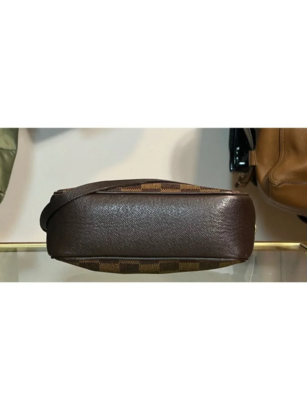 AUTHENTIC LOUIS VUITTON DAMIER POCHETTE HANDBAG